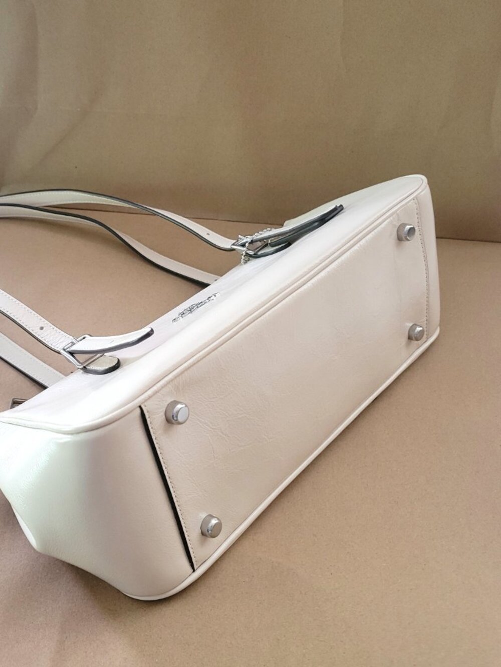 Coach CBJ05 Glazed Leather Asher Shoulder Bag Handbag Chalk Silver - Picture 6 of 8